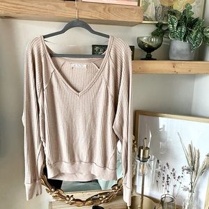 FREE PEOPLE blush v-neck waffle slouchy sweater